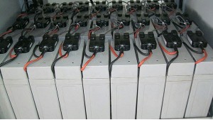 UPS蓄電池日常使用維護(hù)中應(yīng)該注意什么？
