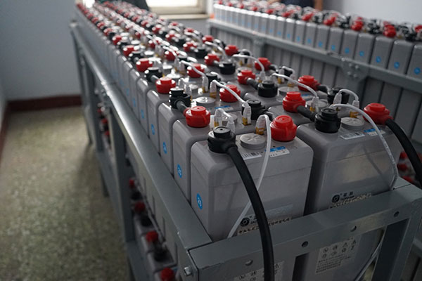 蓄電池監(jiān)測(cè)模塊