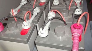 如何有效地監(jiān)測機(jī)房的蓄電池組？