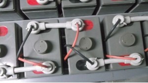 解析對(duì)蓄電池組進(jìn)行監(jiān)控的特點(diǎn)和功能！