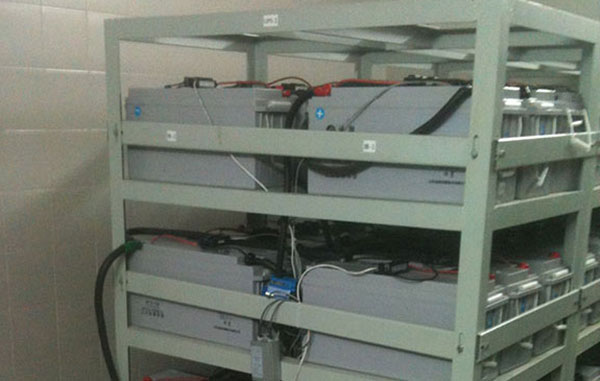 UPS蓄電池維護管理